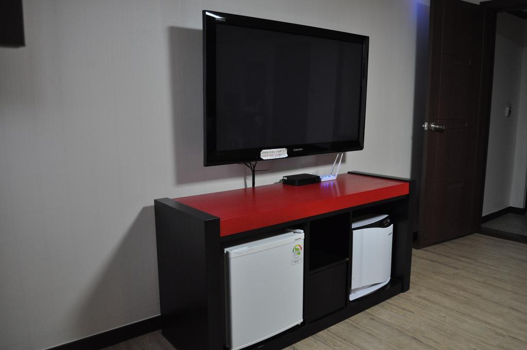 Goodstay Woosin Hotel Jeonju Room photo