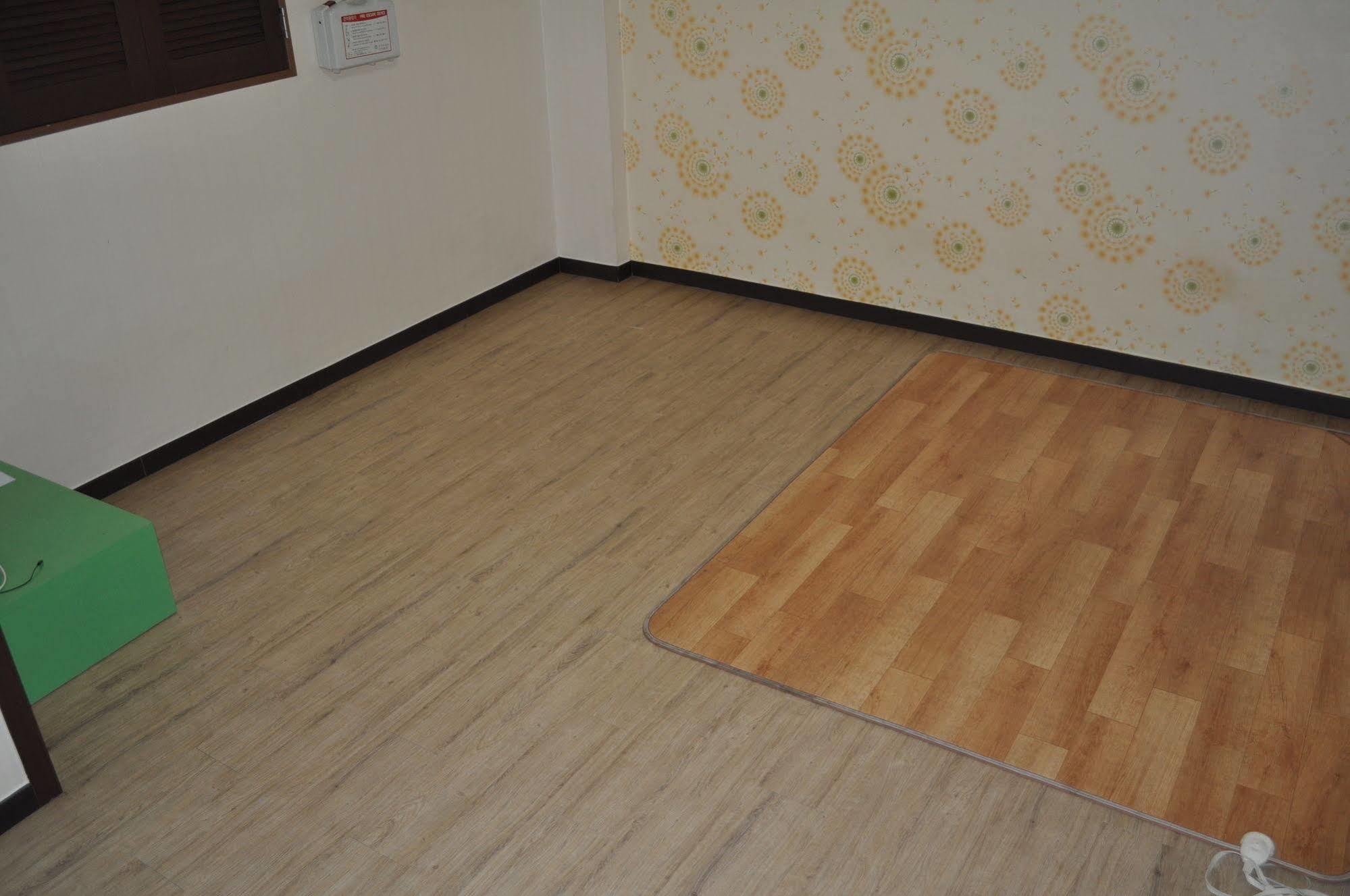 Goodstay Woosin Hotel Jeonju Exterior photo