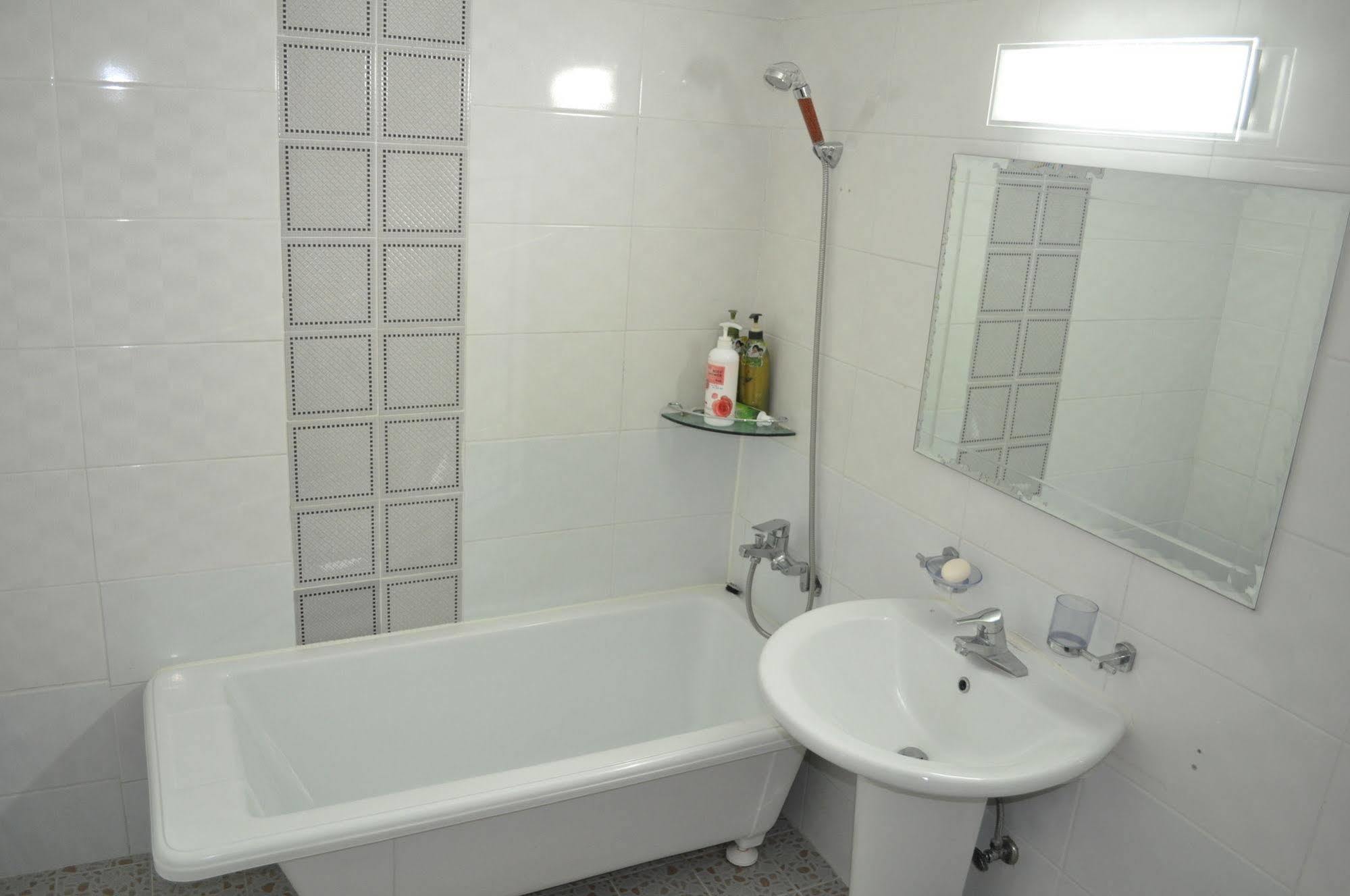 Goodstay Woosin Hotel Jeonju Exterior photo